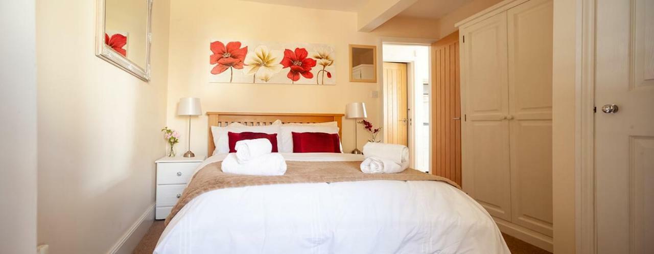 Garden Apartment, 1 Pilots Point Totland Dış mekan fotoğraf